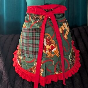 Retro Mini Half Apron - Santa's Sleigh